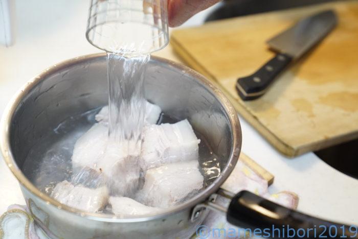 簡単で美味しい角煮作り【モランボン角煮のたれ】