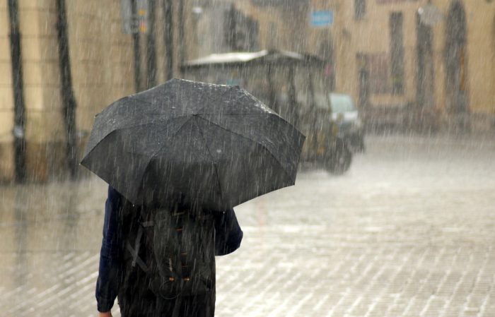 雨の撮影で気をつけること【ウェディングスナップ】