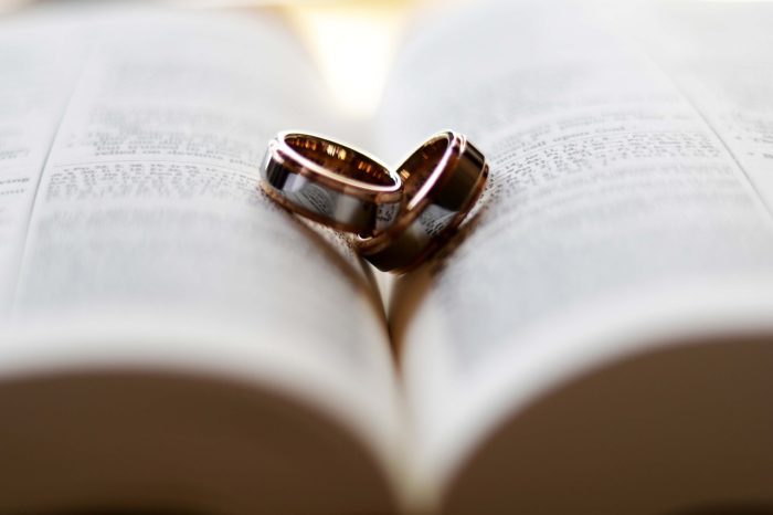 結婚式のカメラマンを頼む時に失敗しない方法