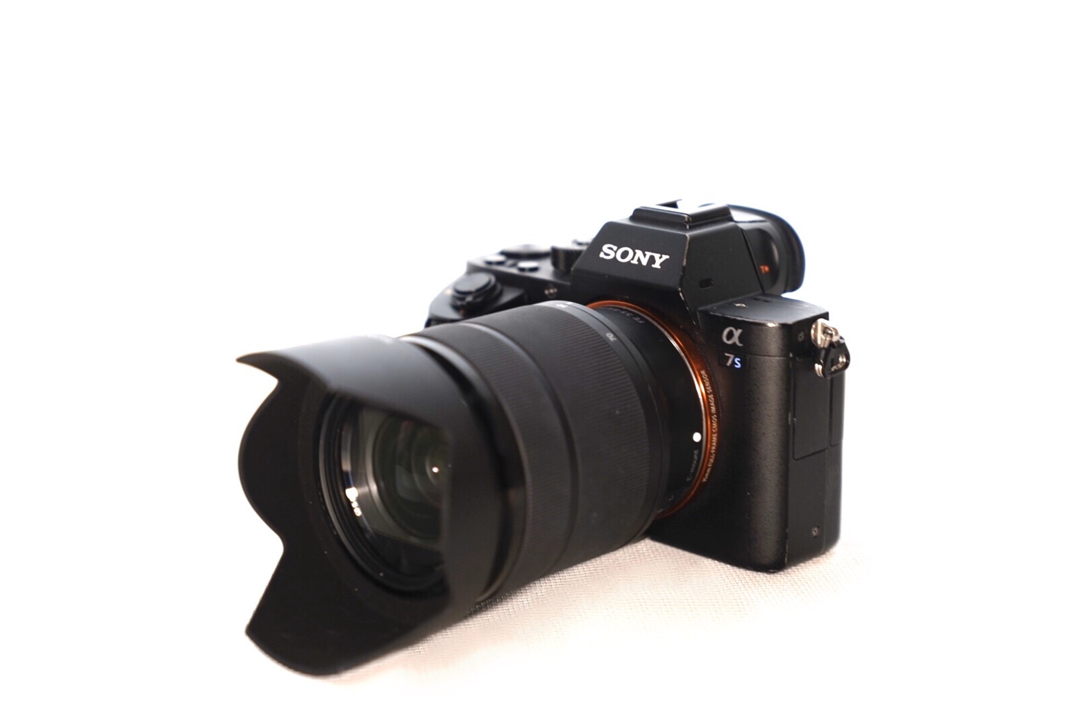 SONYα7SIIとSONYα7ⅲ