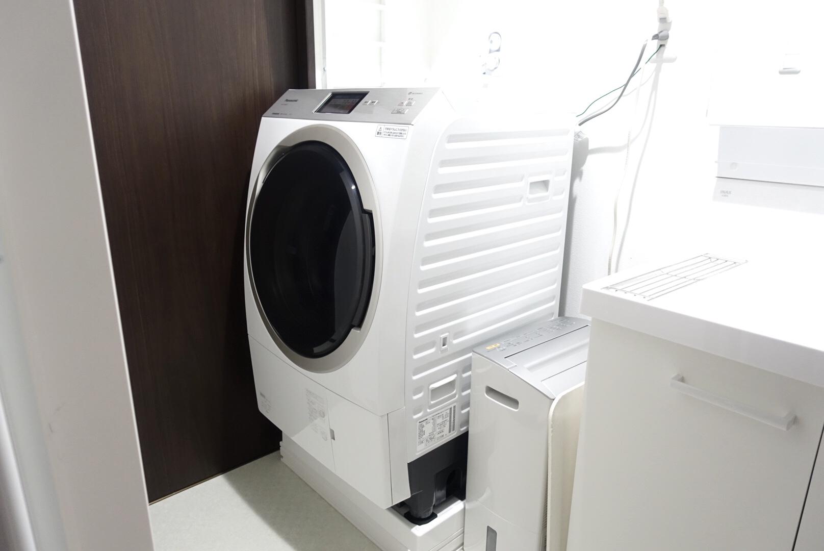 人気の春夏 Panasonic ドラム式洗濯機 NA-VX900 AL 白 洗濯機 - www